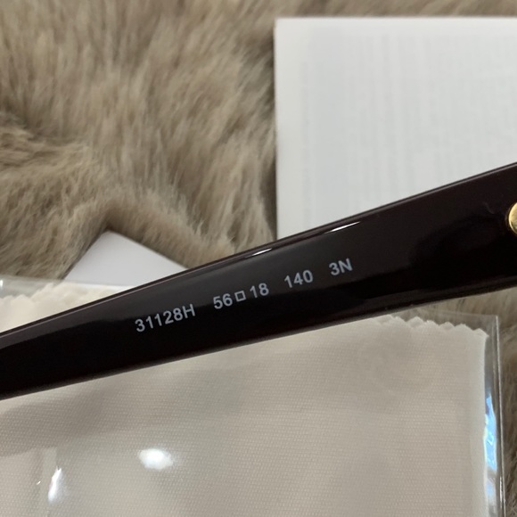 Michael Kors Shades-Burgundy - Picture 6 of 10